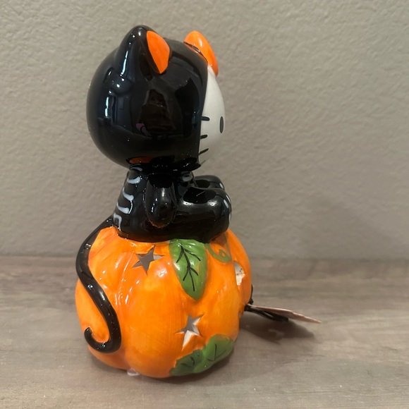 Sale! NEW! Hello Kitty Pumpkin Tea Light Holder - Picture 6 of 6